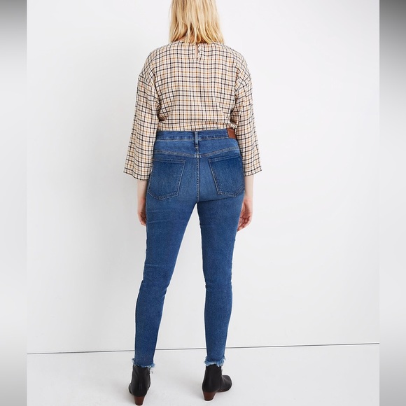 Madewell 10" High-Rise Skinny Jeans in Mackey Wash Size 27 Button-Front Edition - Picture 12 of 13